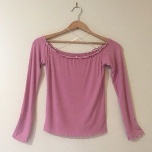 AEO Soft & Sexy T off the shoulder lettuce hem.